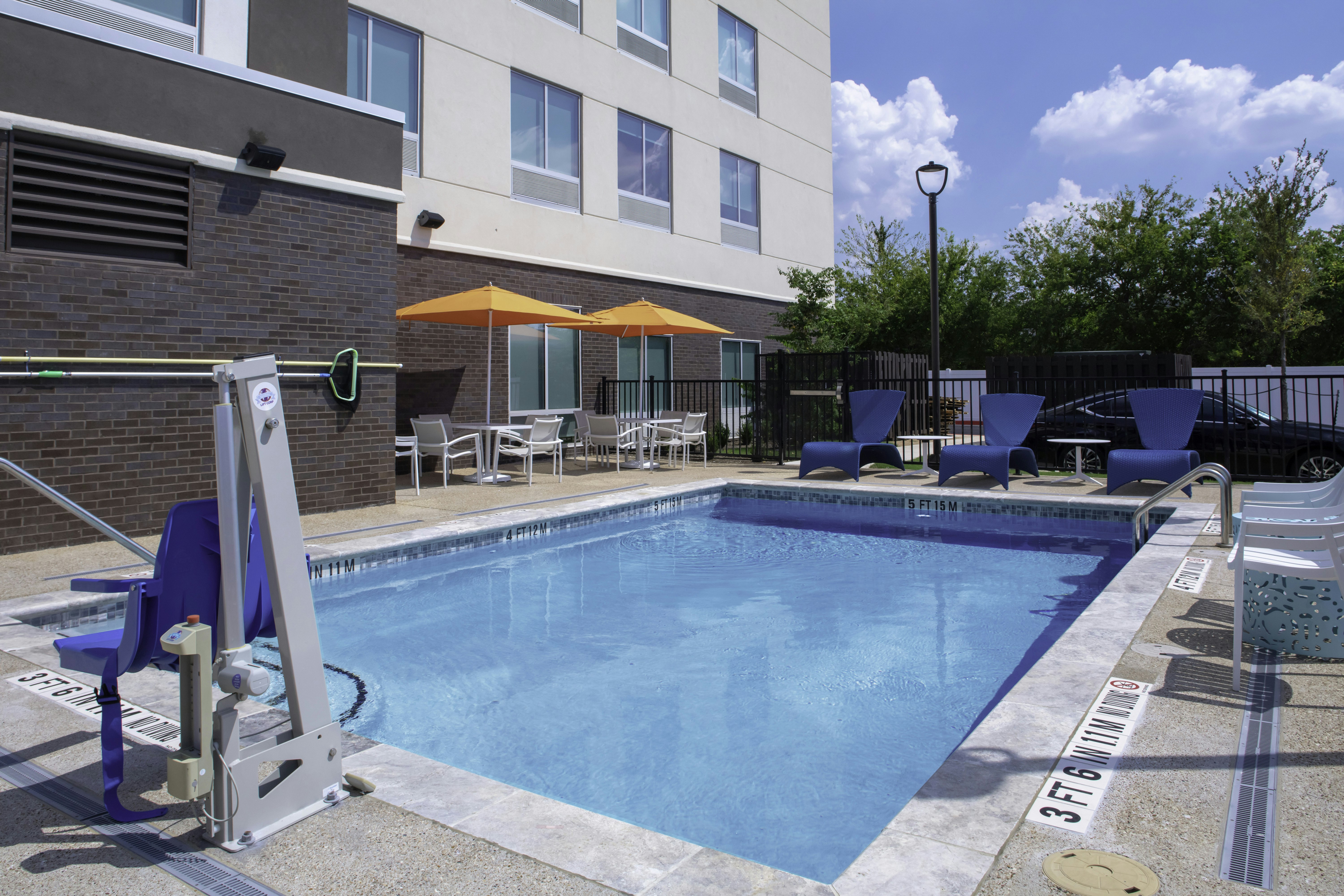 Hampton Inn & Suites Cedar Park North Austin, TX 14/15