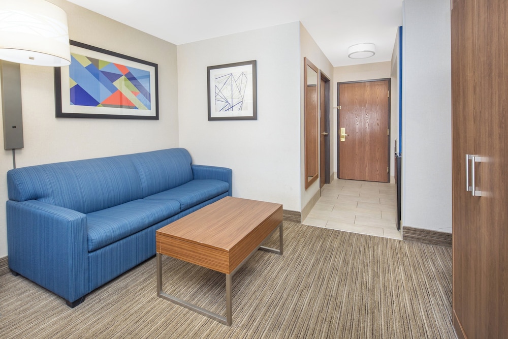 Holiday Inn Express Hotel Suites Bishop 50/75