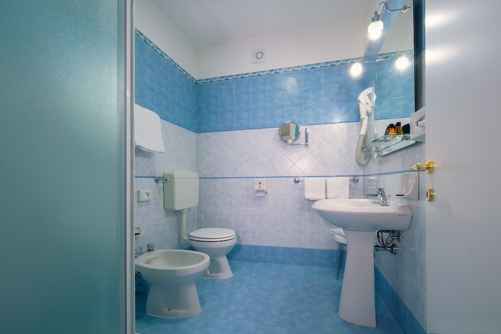 CDH Hotel Modena 10/55