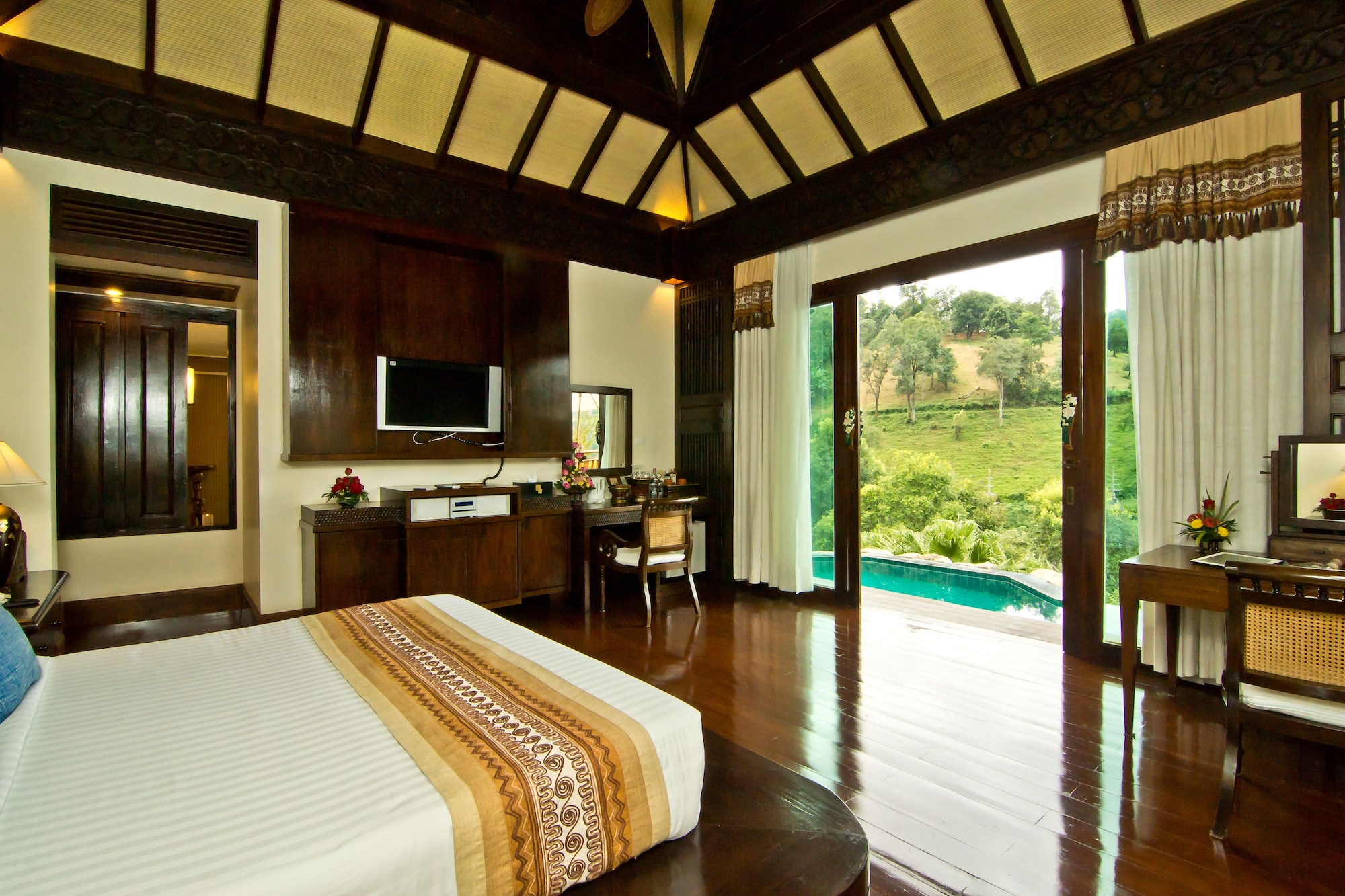 Viman Pool Villa
