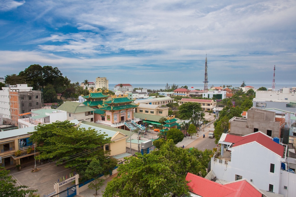 Blue Sky Phu Quoc Hotel 55/59