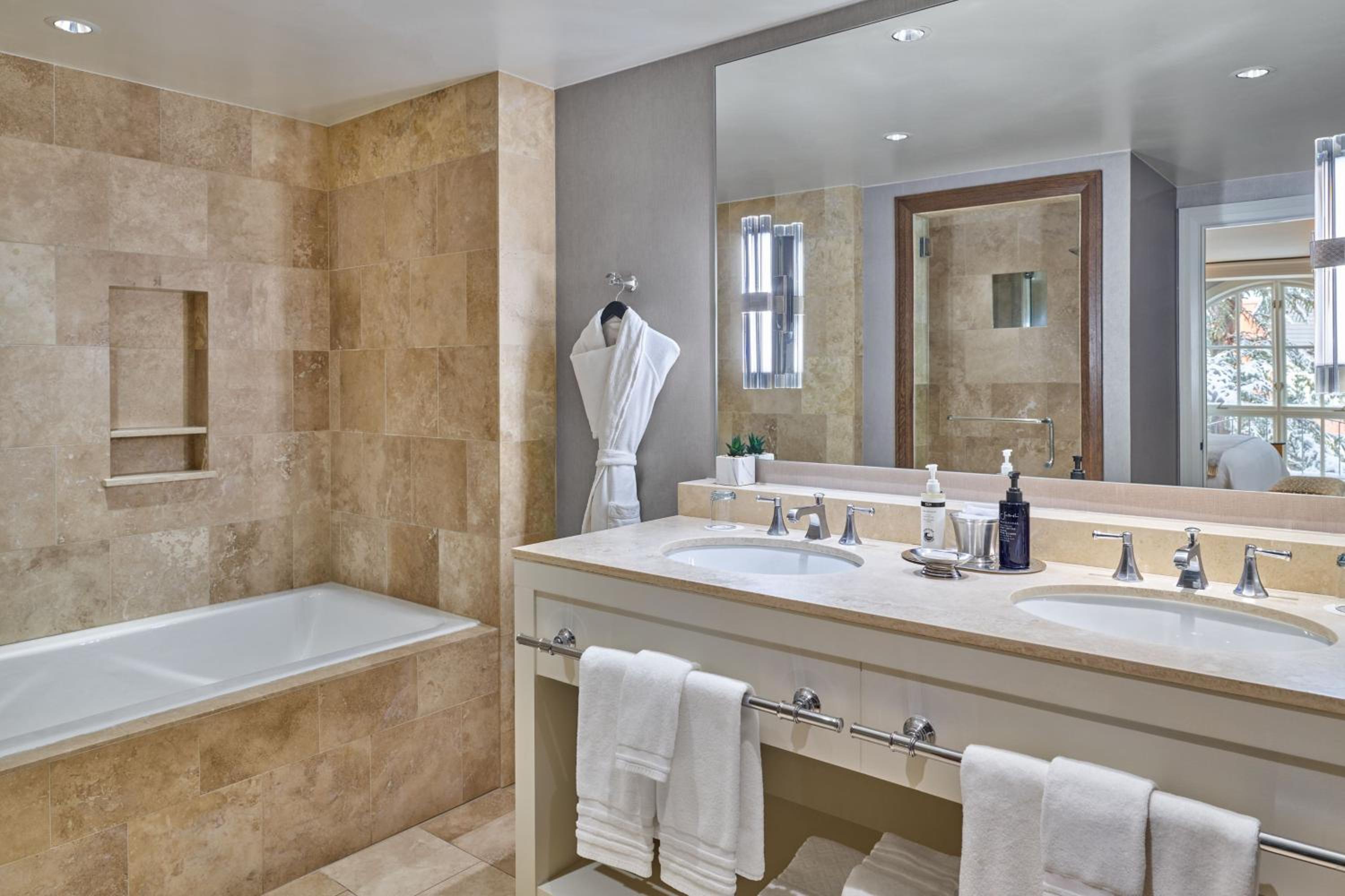 St Regis Aspen Resort 49/50