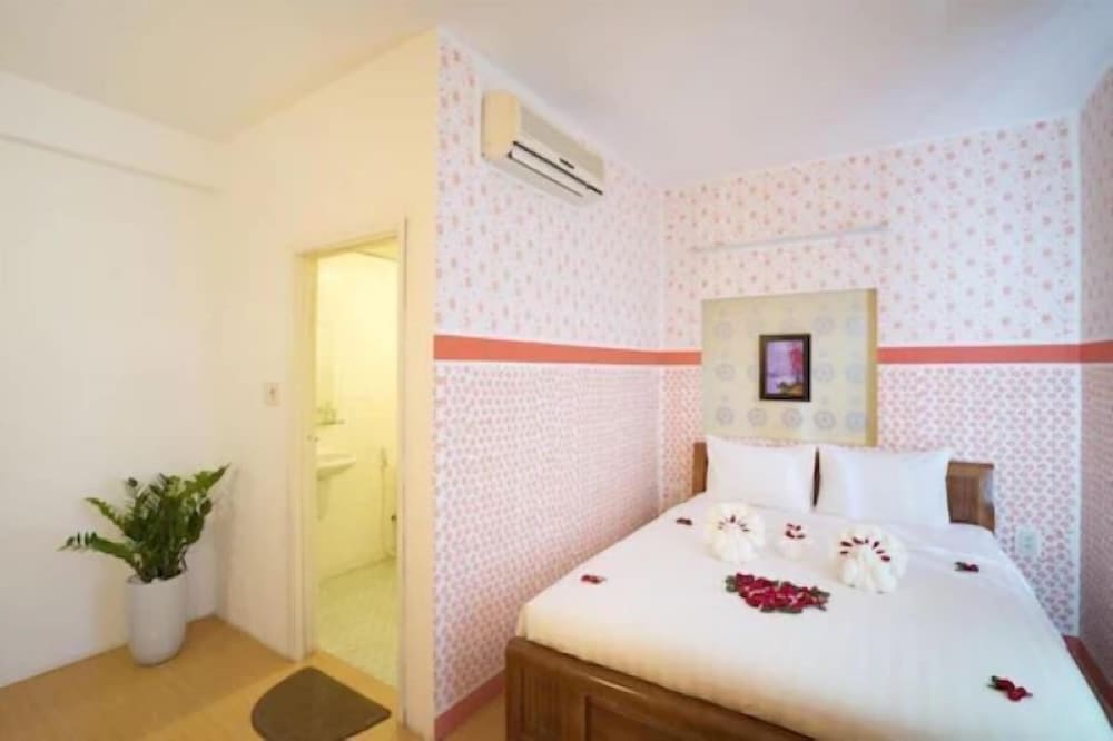 SUPERIOR, DOUBLE BED