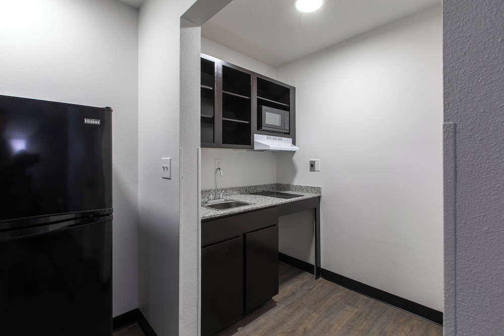 Motel6 Greenville, SC - I-85 Near Downtown 15/15