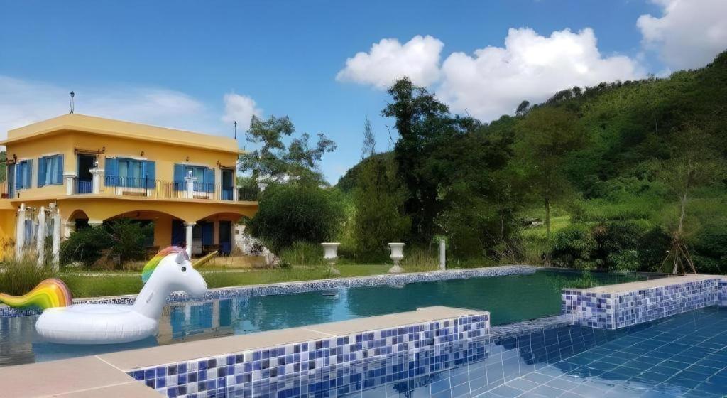 Rak Na Suan Pueng Resort 76/77
