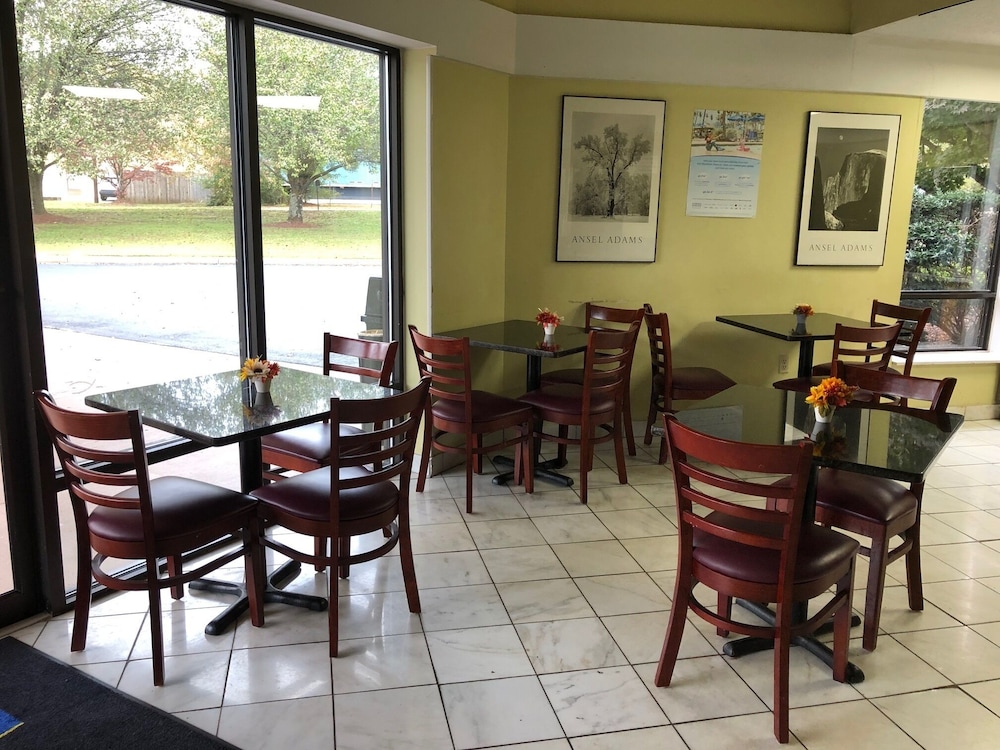 restaurant-cafeteria