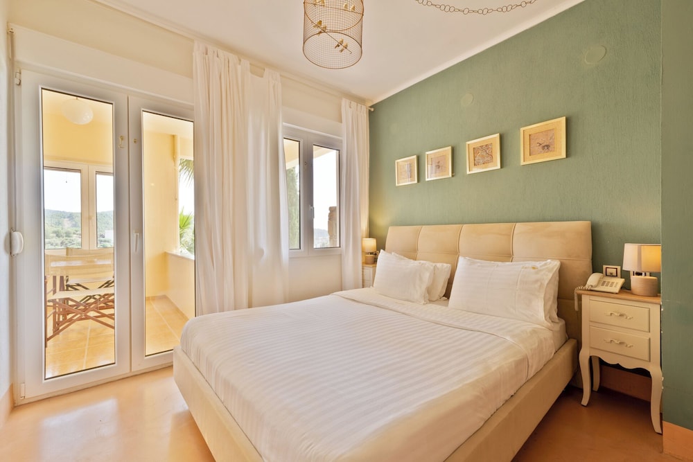 Kelyfos Hotel Bungalows and Suites 8/50