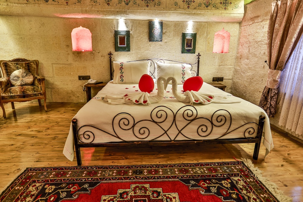 Casia Cave Suites 21/50