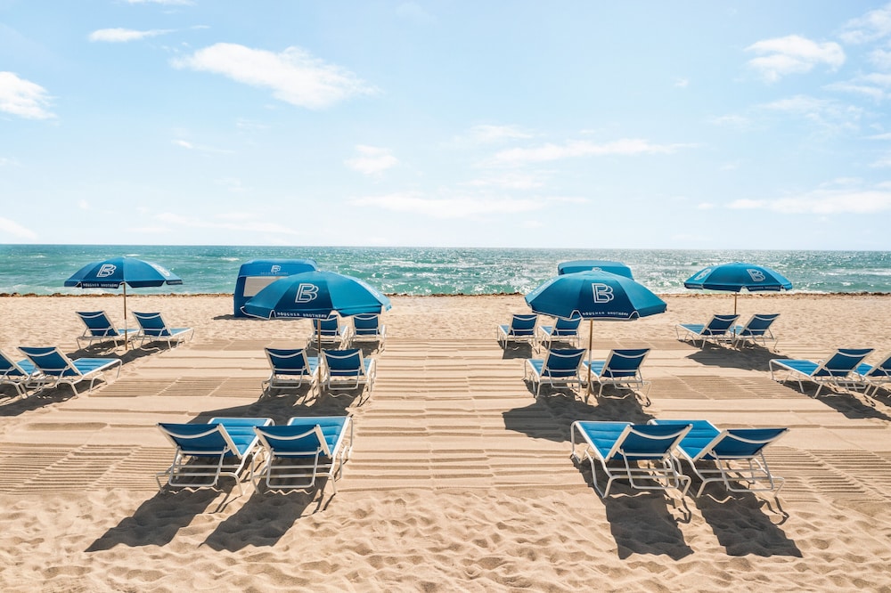 Waldorf Towers South Beach 44/50