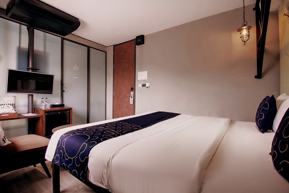 Westory - Hostel 30/70