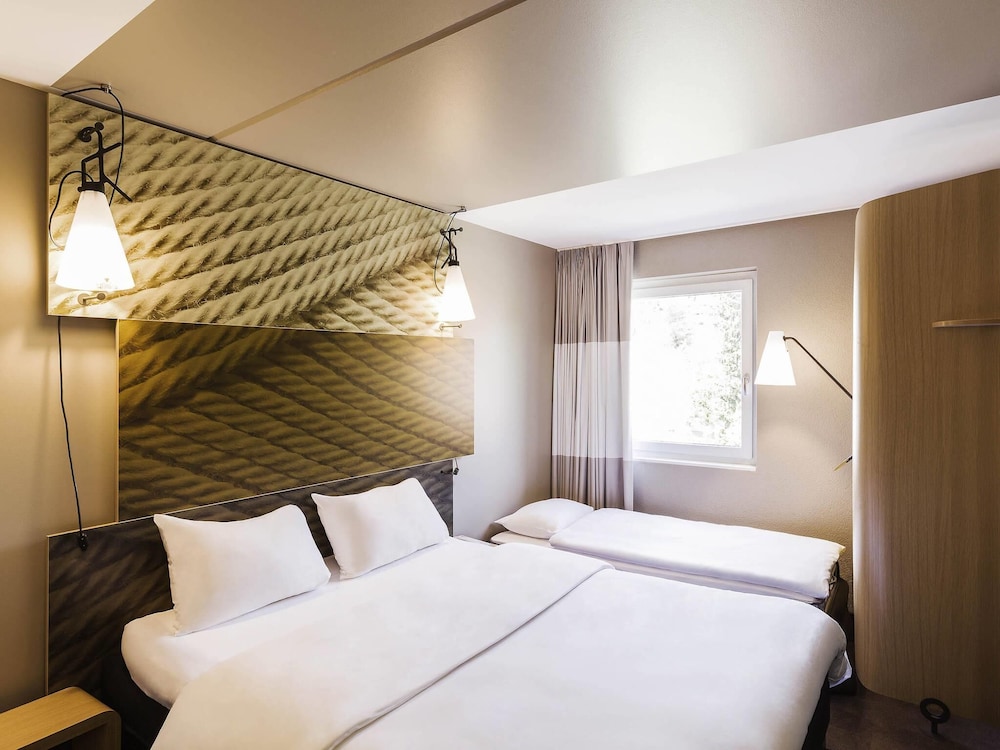 IBIS WINTERTHUR CITY 25/70