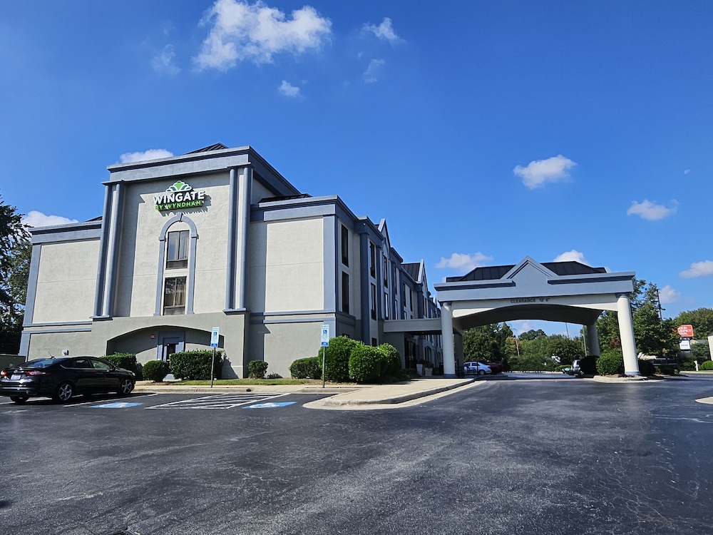 Wingate by Wyndham Greensboro/Coliseum 50/53