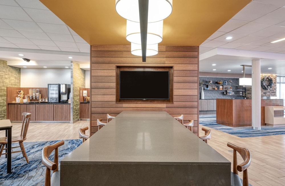 Fairfield Inn &amp; Suites Jeffersonville I-71 53/58