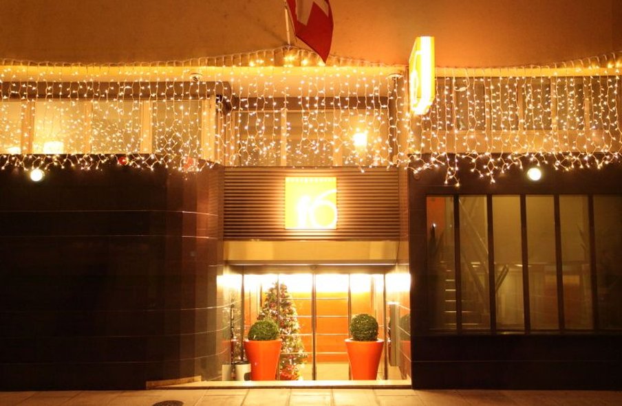 Design Hotel F6 4/44