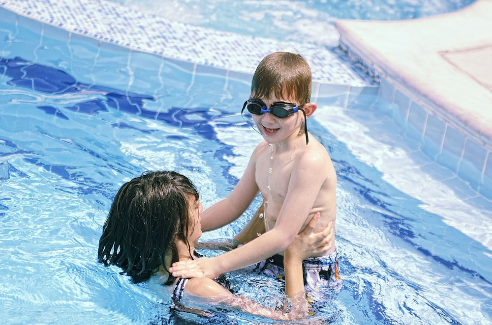 swimming pool spa