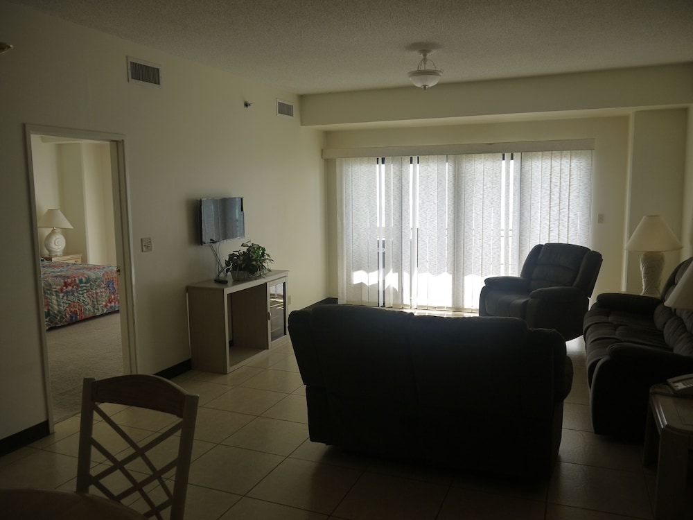 Aquarius Beach Tower 12/57