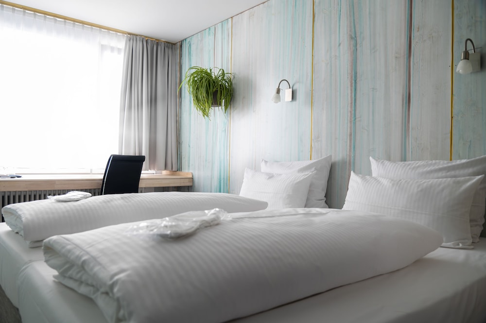 Abalon Hotel Ideal 11/50