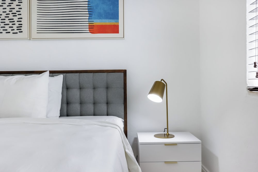 STARLITE HOTEL 26/50