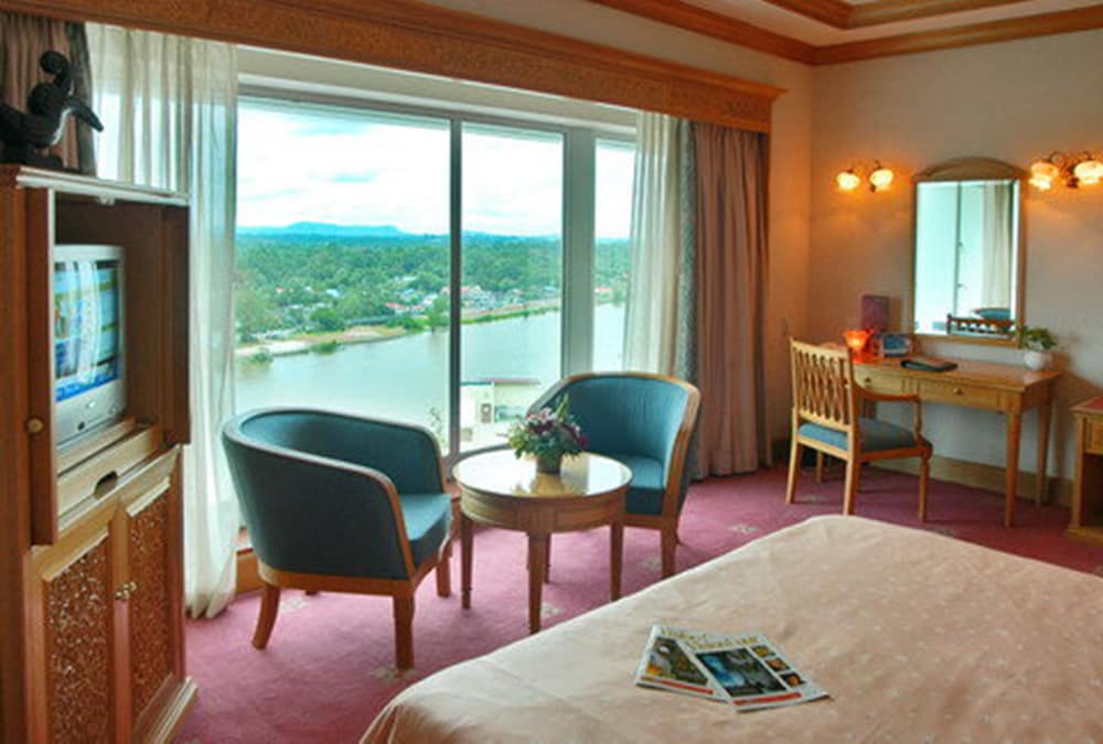 Riverside Majestic - Puteri Wing 42/60