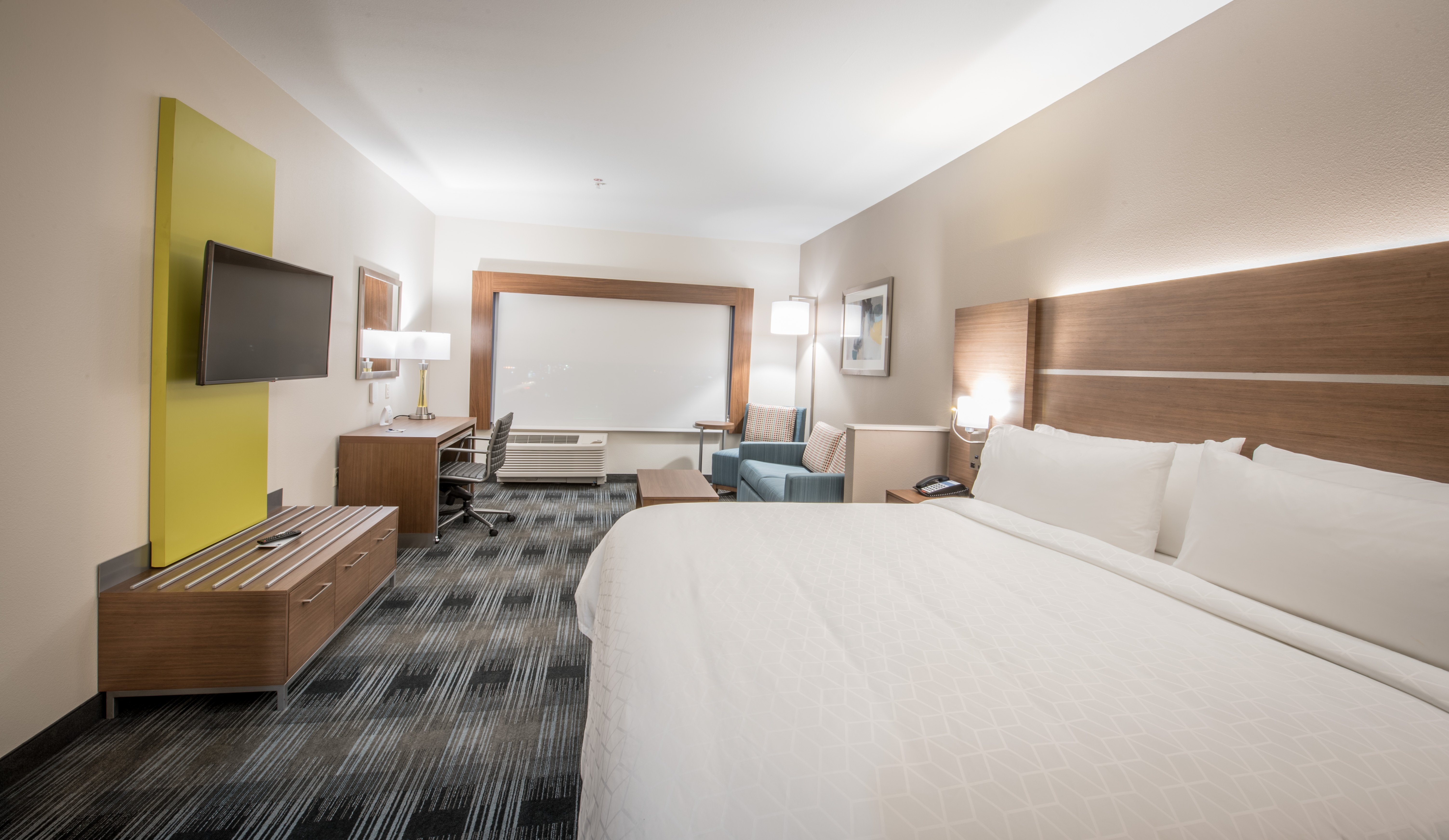 Suite, King Bed