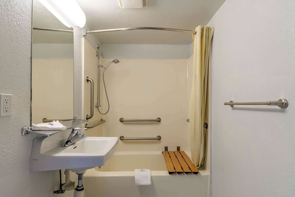 Motel6 Hayward, CA – Silicon Valley Gateway 58/61
