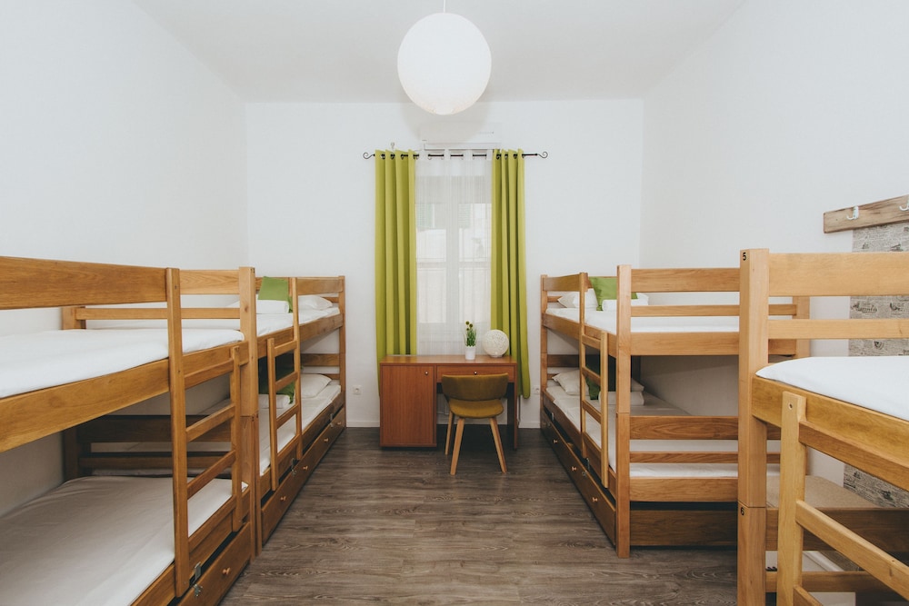 HOSTEL GLOBO 36/50