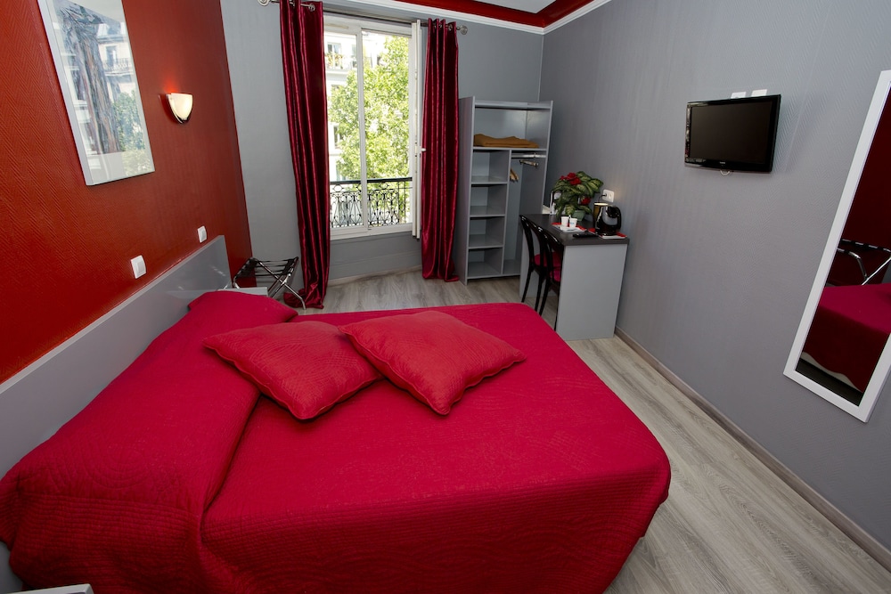 Hipotel Paris Voltaire Bastille 38/55
