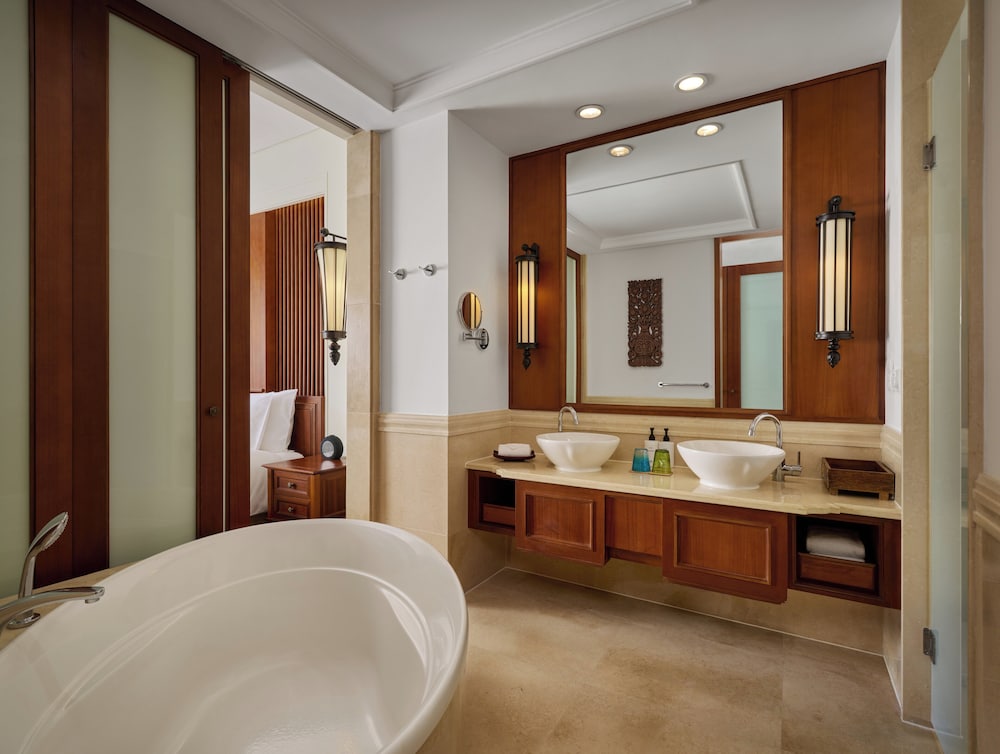 Intercontinental Hotels Xishuangbanna Resort 50/50