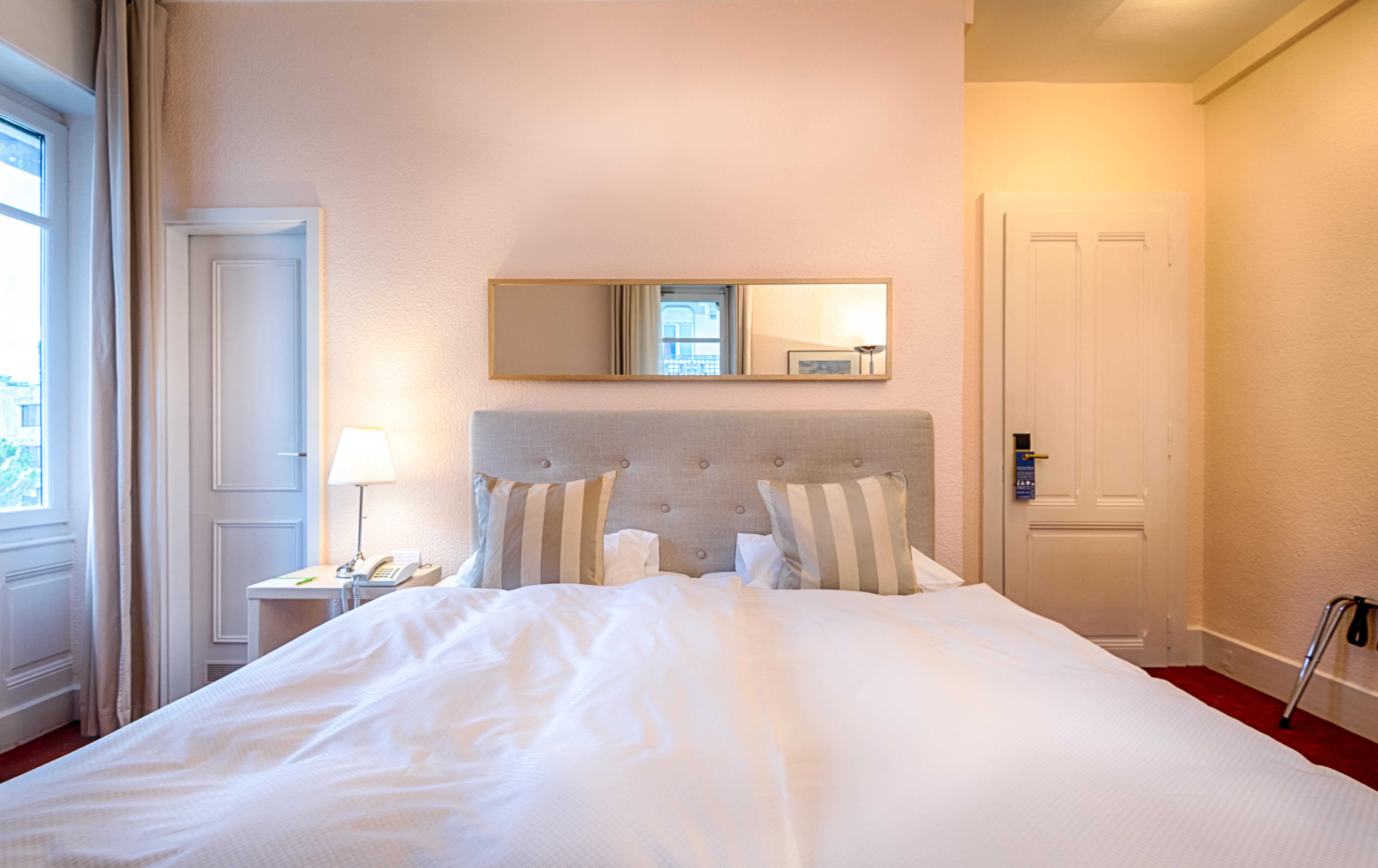 Standard, Double Bed, City Side