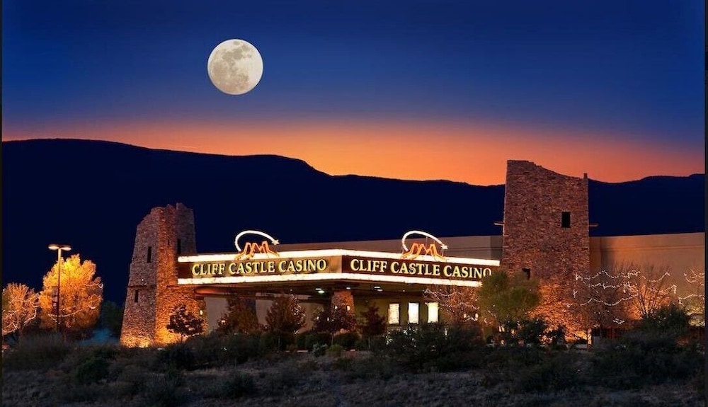 Cliff Castle Casino Hotel 59/63