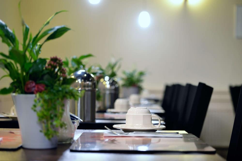 BEST WESTERN DAM SQUARE INN 42/54