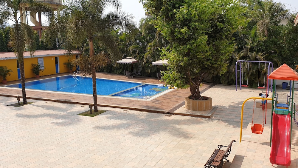 Resort Silver Hills 27/50