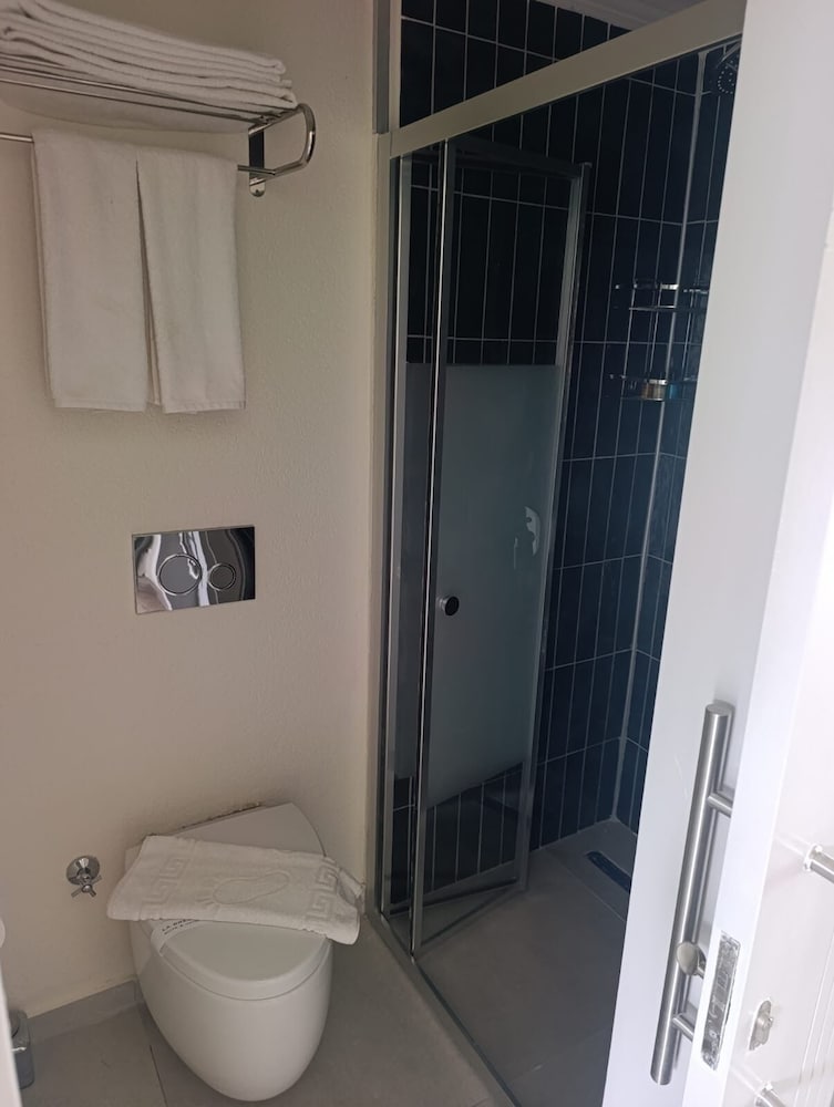 La Brezza Suite &amp; Hotel 62/63