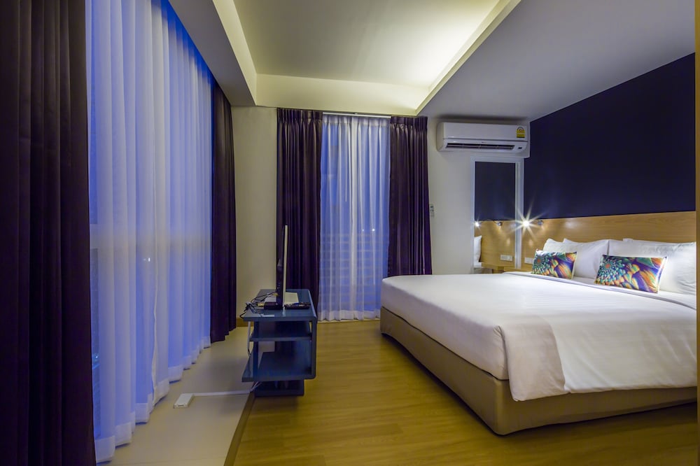 Solo Express Sukhumvit 81 19/57