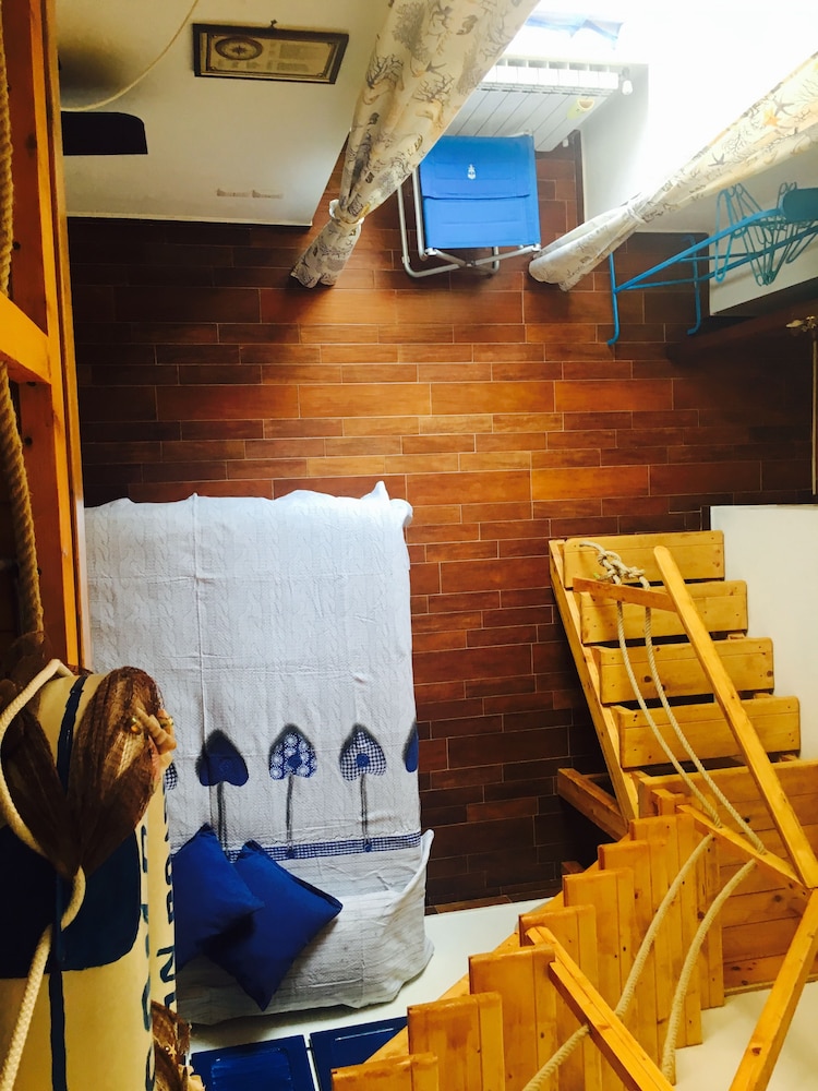B&B Pompeilog 6/46