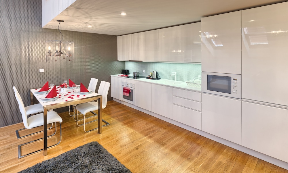 Empirent Apartments 32/50