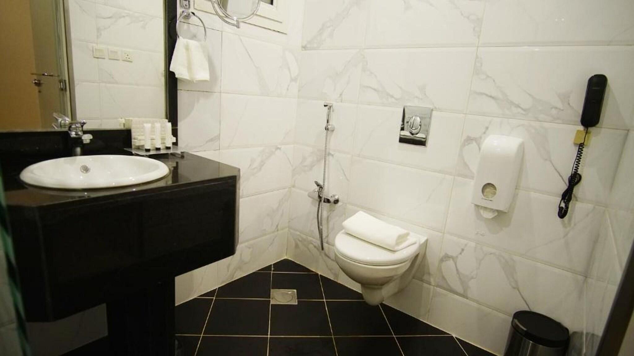 فندق حياة الرياض(Hayat Al Riyadh Dabab Hotel) 49/50