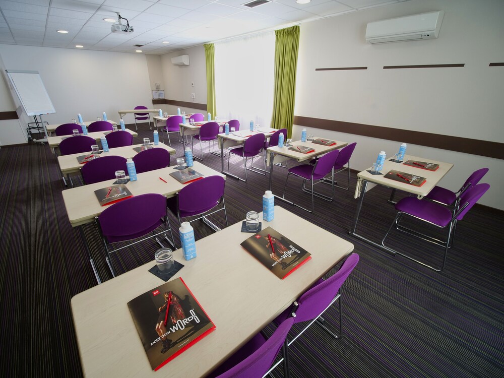 ibis Chartres Ouest Luce 42/50