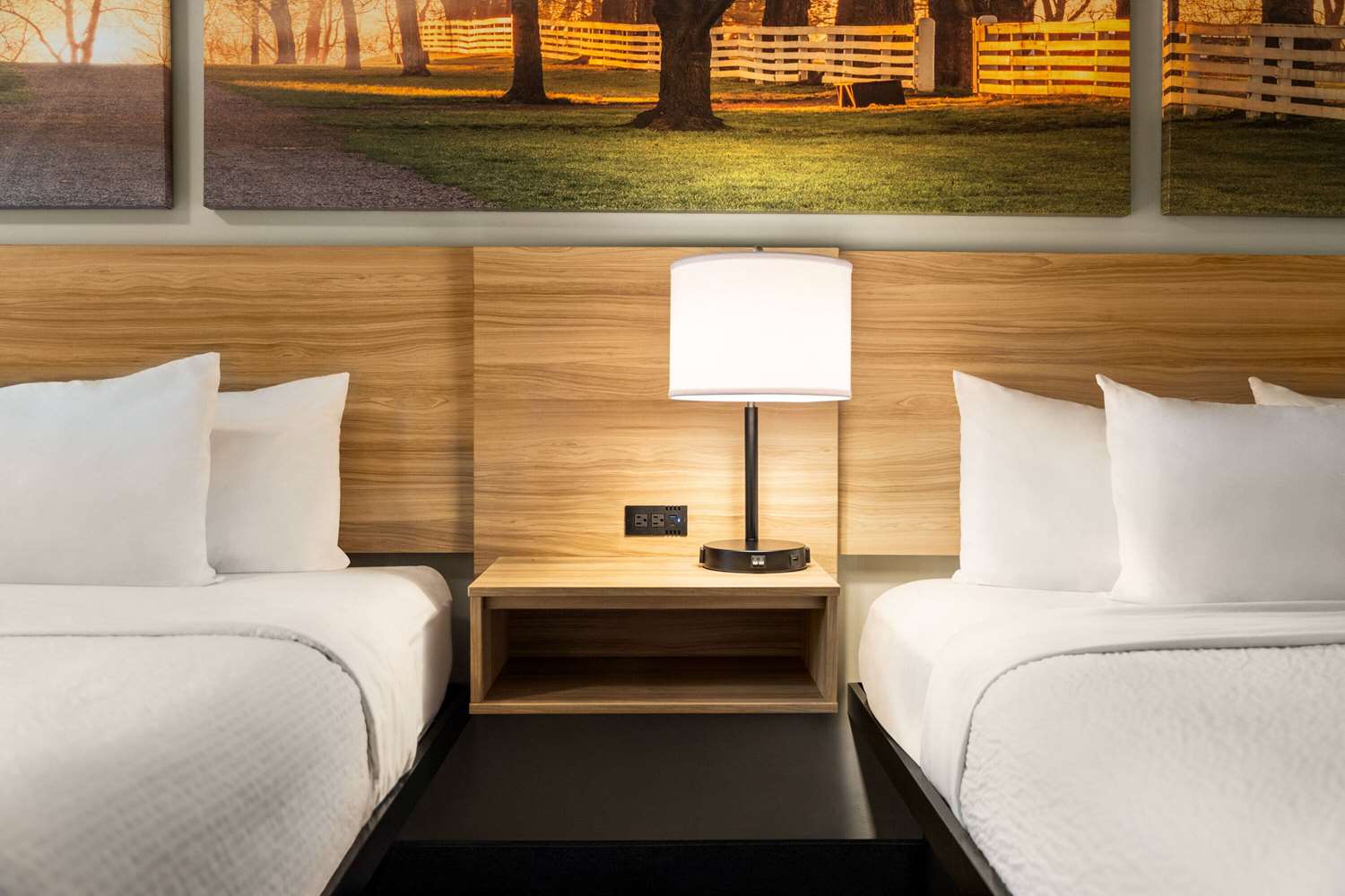 Days Inn Suites By Wyndham Lancaster Amish Country 13/28