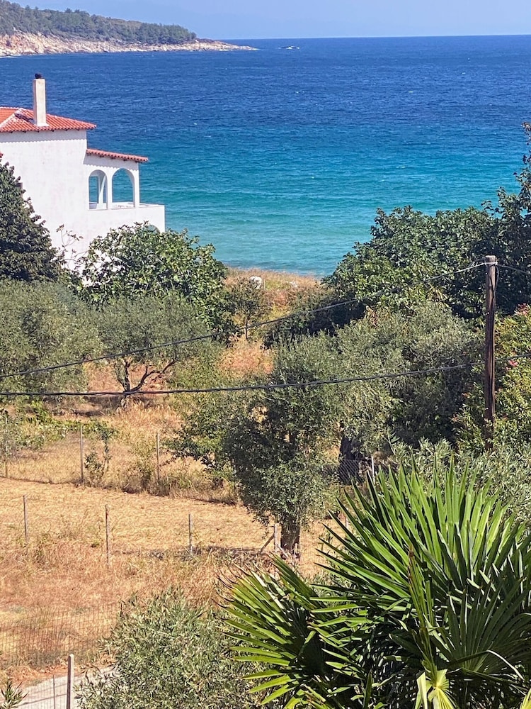 Blue Bay Beach Hotel 34/50