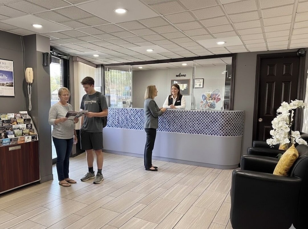 Travelers Inn 16/58