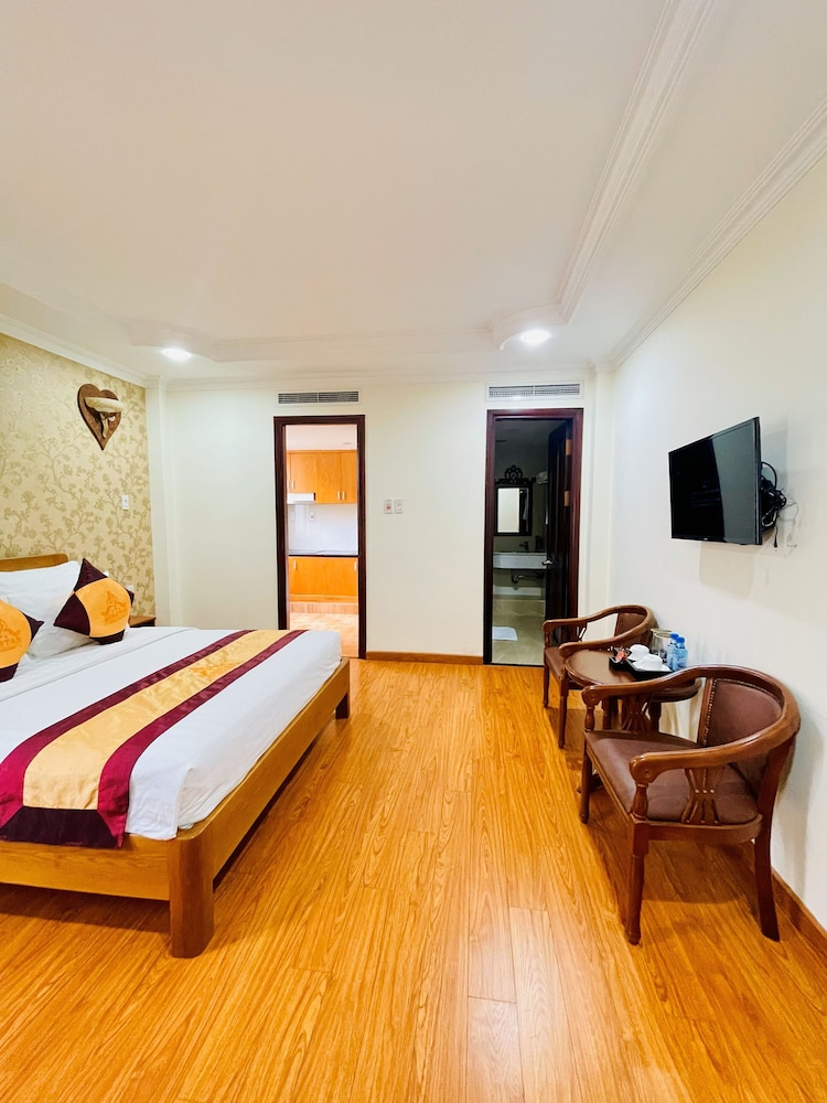 Airstar Hotel & Apartment 13/50