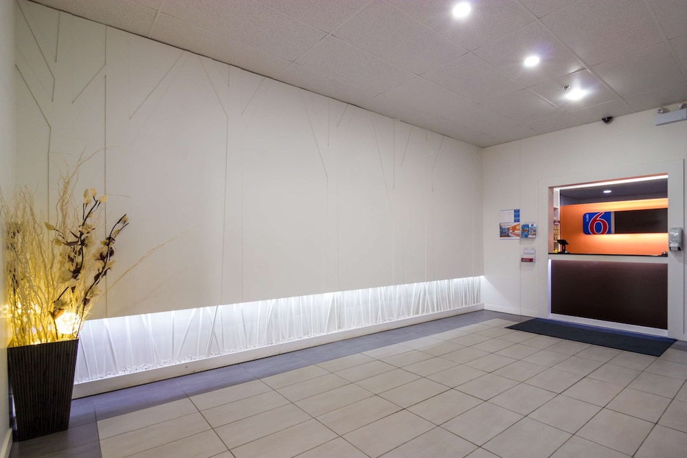 Lobby at Motel6 Kerrobert, SK, KERROBERT