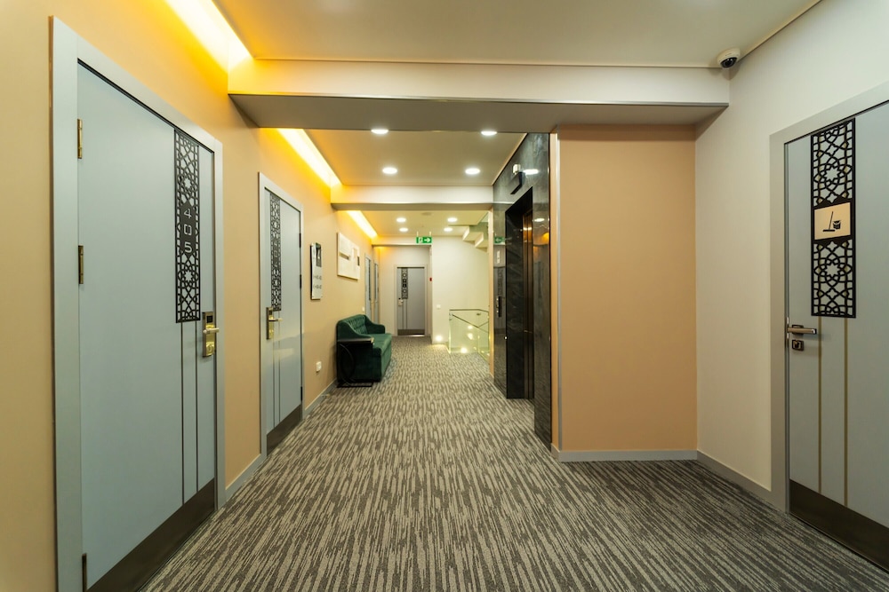 Nuovo Boutique Hotel 11/80