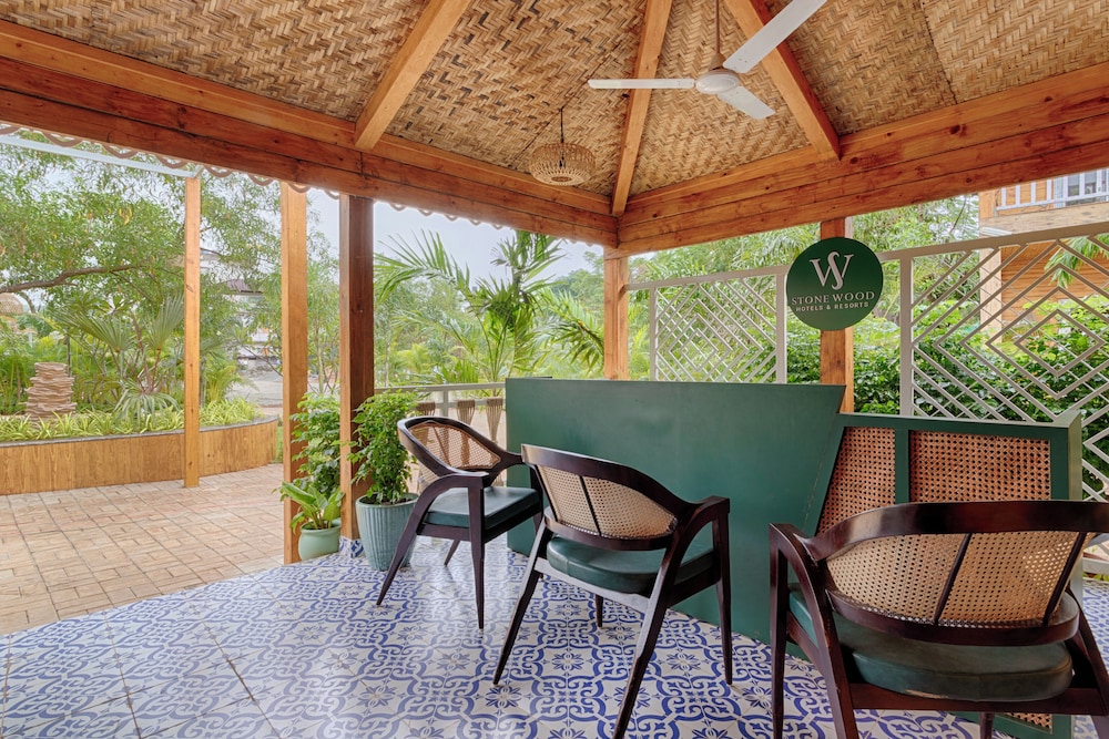 Aralea Beach Resort by Stone Wood Morjim 22/47
