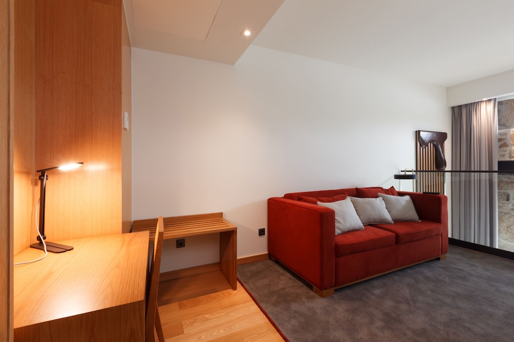 NEYA Porto Hotel 40/56
