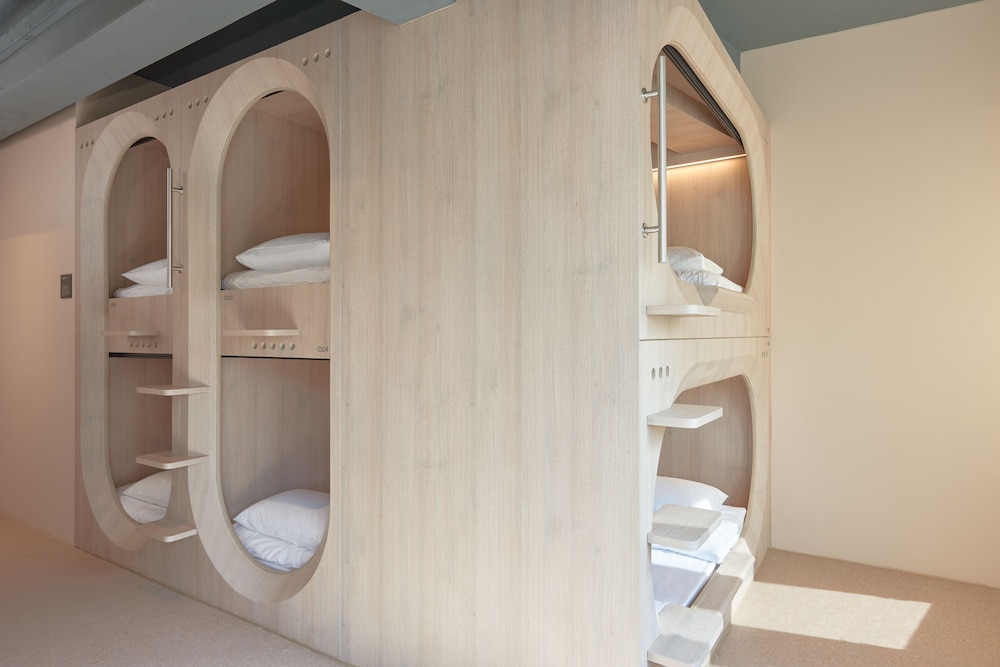 KINN Capsule: HER Space (Female Only) 20/21