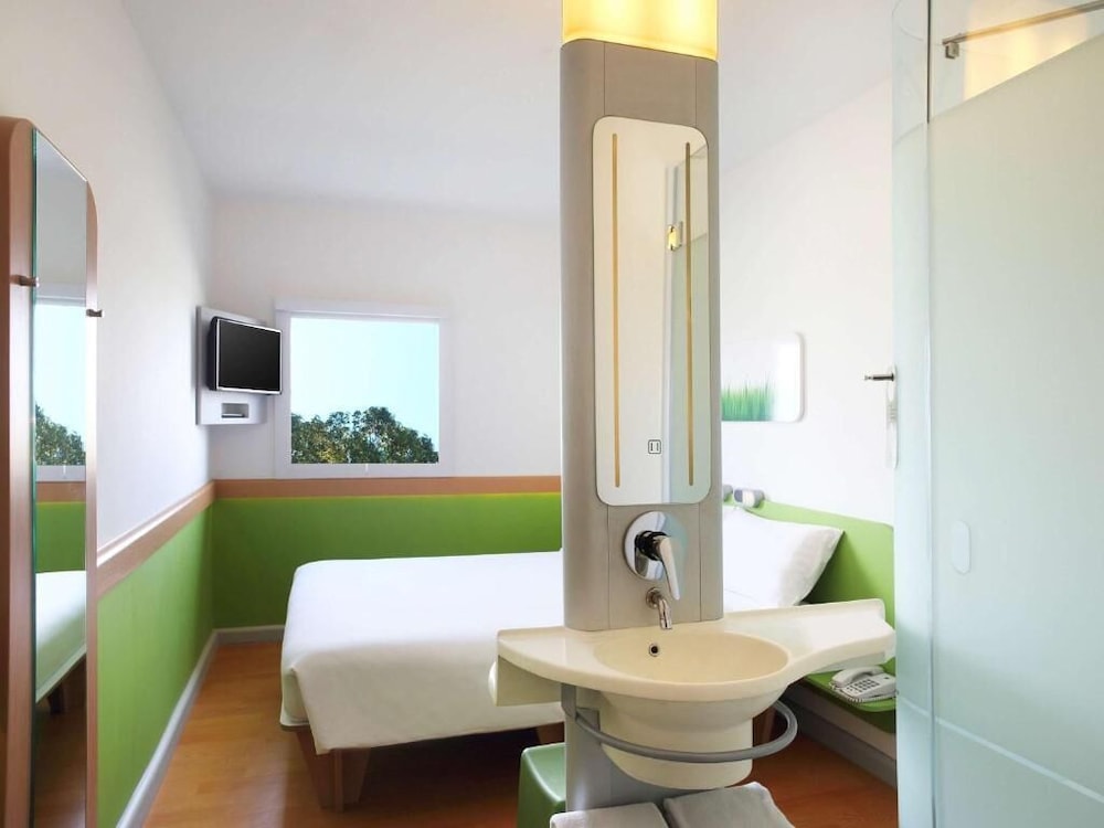 Cordia Hotel Surabaya Airport 38/38