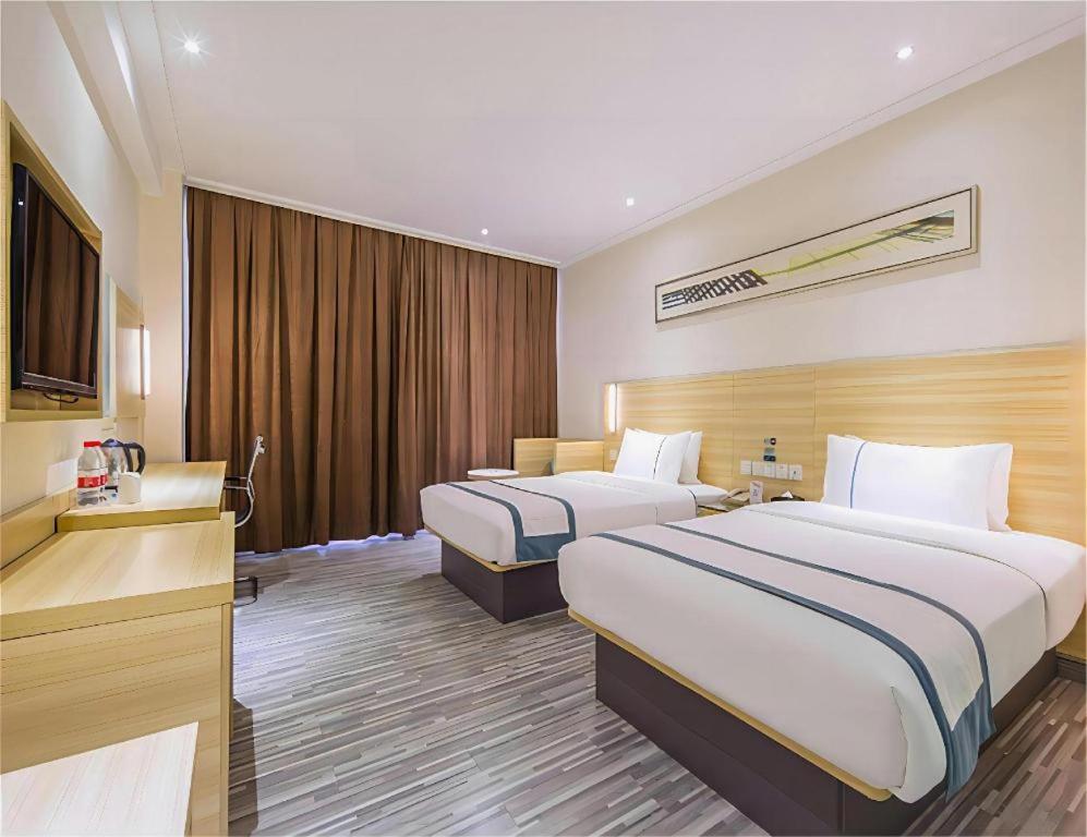 City Comfort Inn (Zhanjiang Middle Renmin Avenue Dingsheng Square) 22/50