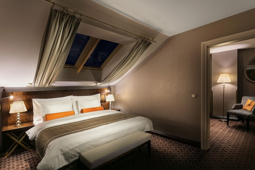 COSMOPOLITAN HOTEL PRAGUE 14/63